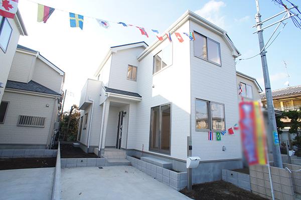 Local appearance photo. All rooms are two-sided lighting per is a flow preeminent style per yang site (December 2013) Shooting B Building