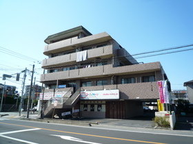 Building appearance. Reinforced concrete apartment