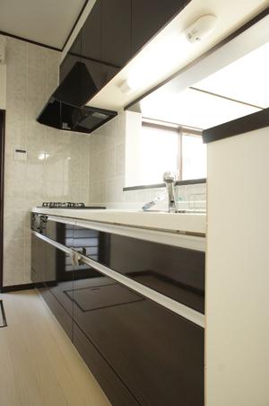 Kitchen. Indoor (July month 2013) shooting multi-functionality of the system kitchen sink, such as serenity, Various possible also selected color scheme. Clean and long-lasting in the dishes will be more and more fun stainless cabinet