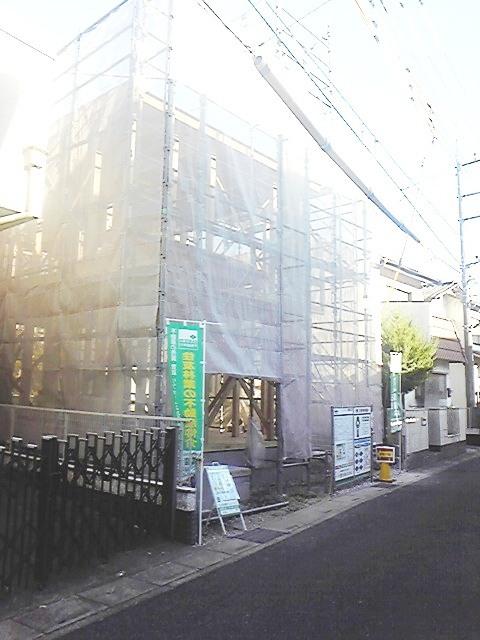 Local appearance photo. Local (12 May 2013) Shooting