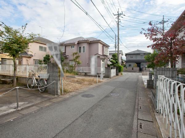 Local photos, including front road. 2013 / 11 / 12 shooting 