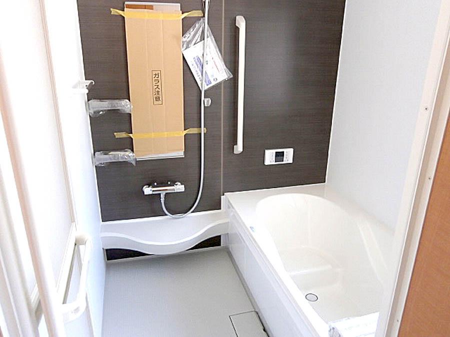 Bathroom. anytime, anywhere. To have received your contact can guide you ready within 30 minutes, We are ready at all times. Once it becomes the mind, To now.