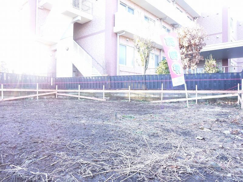 Local appearance photo. Local (12 May 2013) Shooting