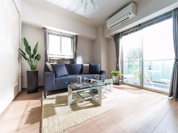 Interior. Western-style 3