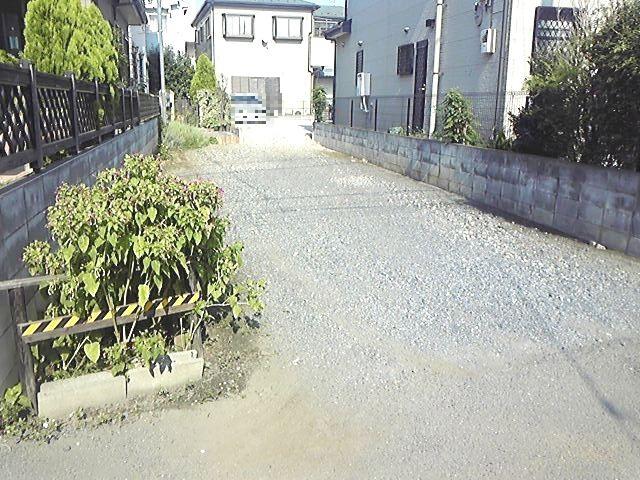 Local photos, including front road. Local (September 2013) Shooting