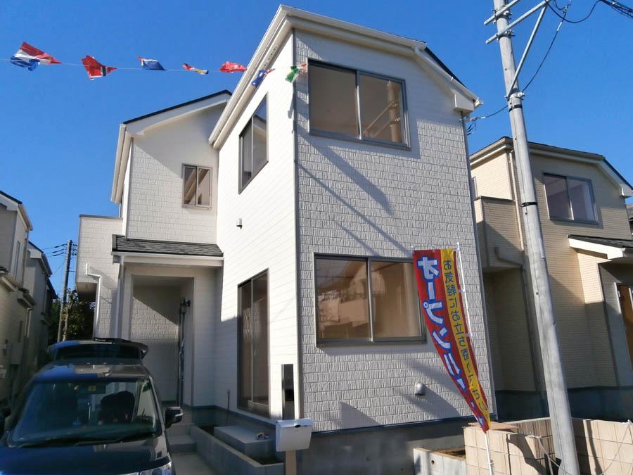 Local photos, including front road. B Building Was building completed. Such as the actual image from per yang, We have to wait all the time so you can see directly. 