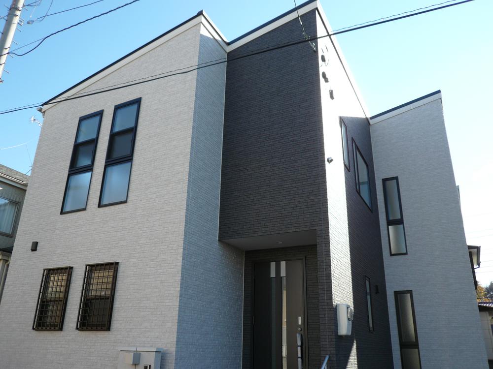 Local appearance photo. Flat 35S ☆ Everyone is satisfied with your family in the firm 4LDK type of room. ☆ Stuck to the design and functionality, It is proud of the house in the appearance and interior color scheme. ☆ Second floor living room is directing a large space with a gradient Tianshou