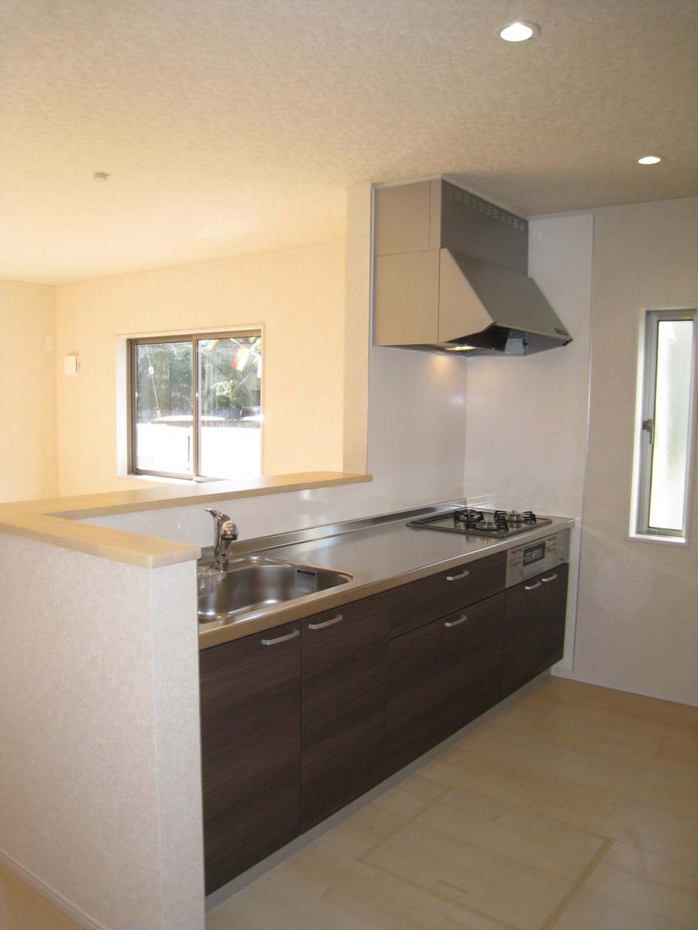 Kitchen. Local (12 May 2013) Shooting