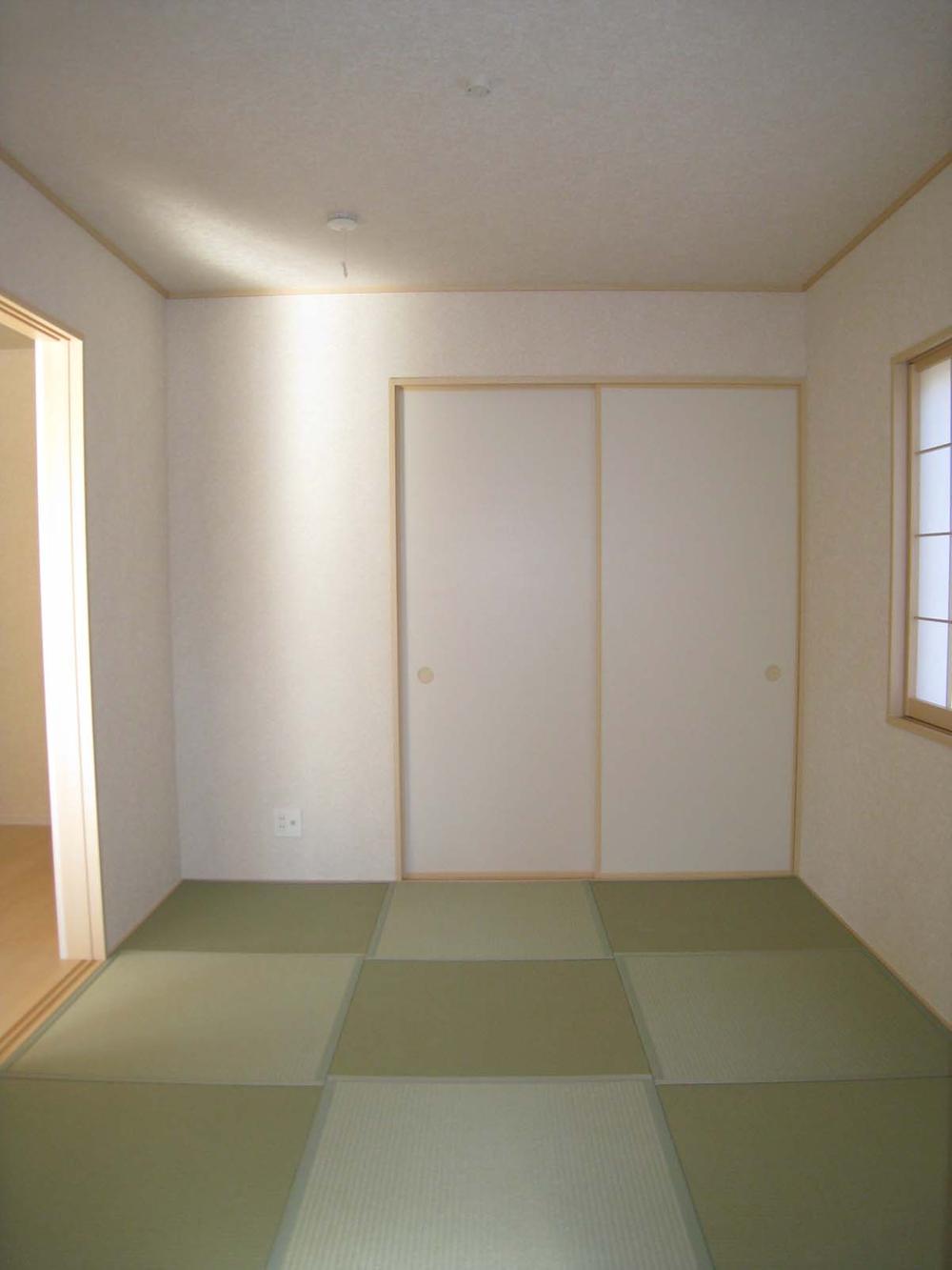 Non-living room. Local (12 May 2013) Shooting