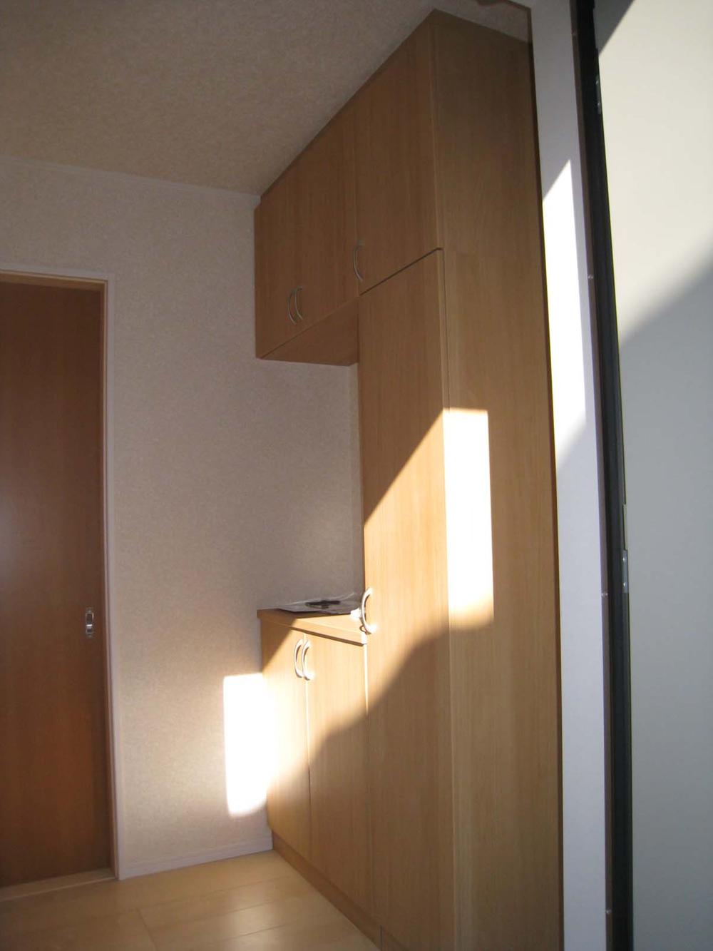 Entrance. Local (12 May 2013) Shooting