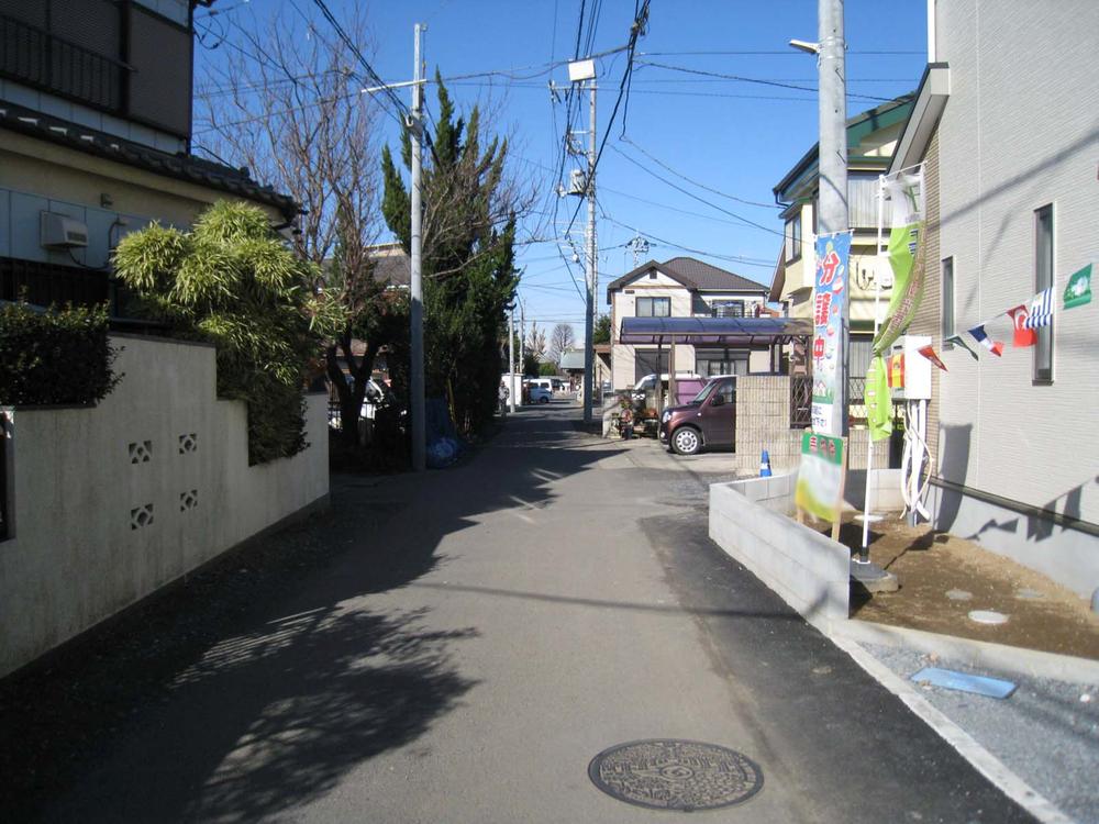 Local photos, including front road. Local (12 May 2013) Shooting