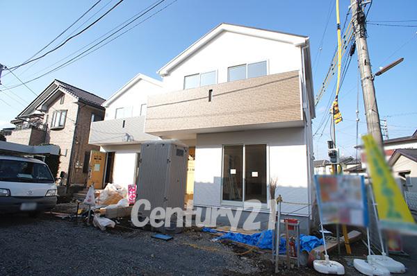 Local appearance photo. Building 2