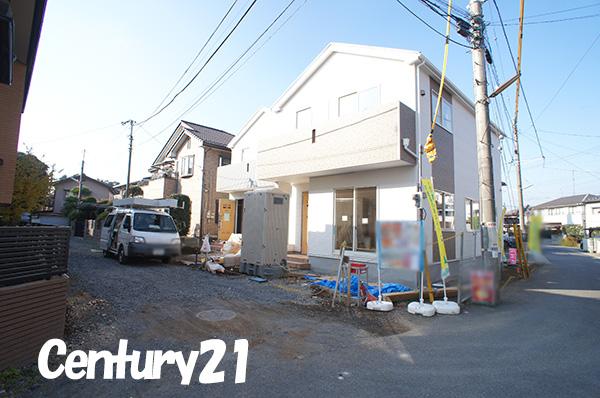 Local photos, including front road. 12 / 4 shooting 