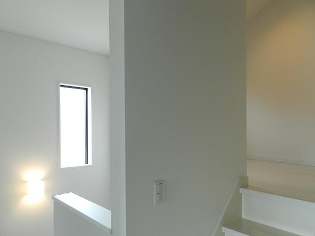 Receipt. Closet: You can also housed a big thing, such as luggage of every season.