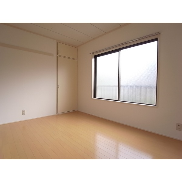 Other room space. Western-style 6 Pledge