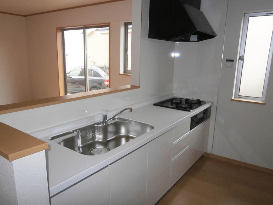 Kitchen. Was building completed. Such as the actual image from per yang, We have to wait all the time so you can see directly.