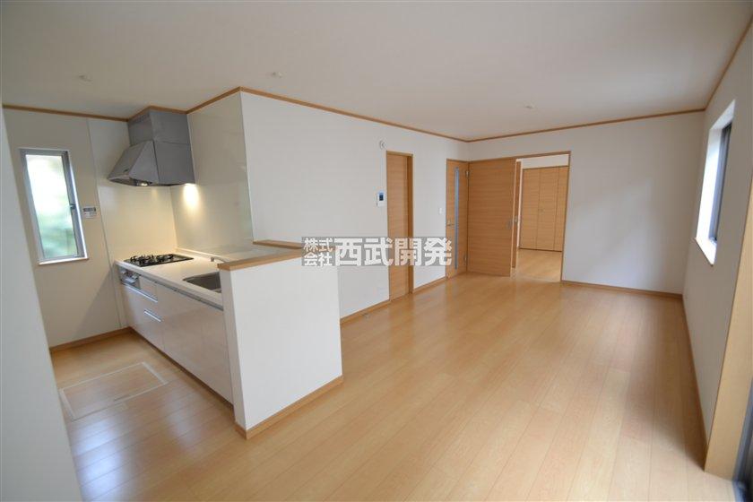 Living. A Building (November 2013) Shooting