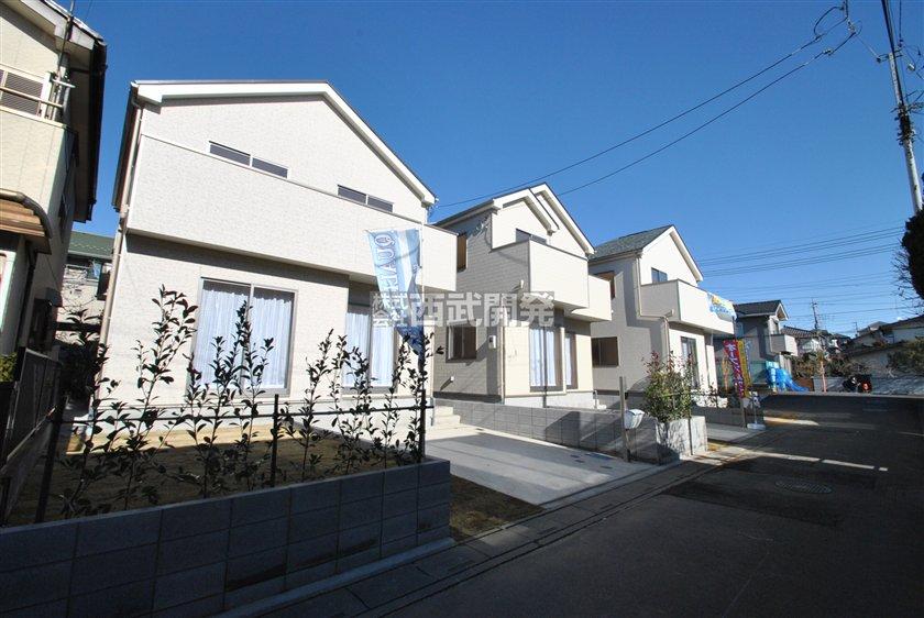 Local appearance photo. Local (12 May 2013) Shooting