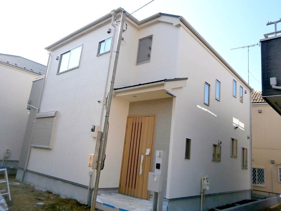 Local photos, including front road. Was building completed. Such as the actual image from per yang, We have to wait all the time so you can see directly.