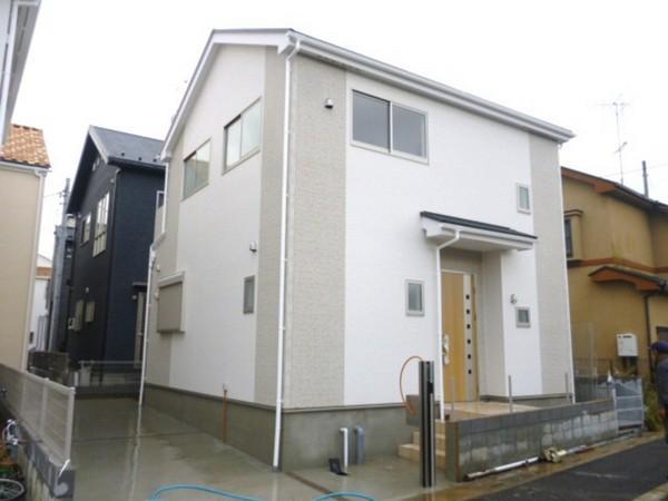 Local appearance photo. Local (11 May 2013) Shooting