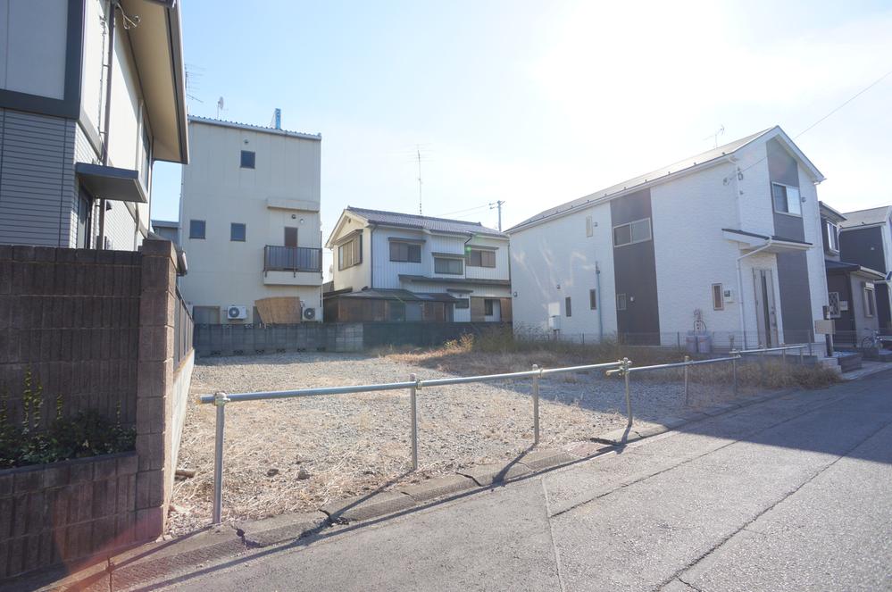 Local land photo. Local (12 May 2015) Shooting