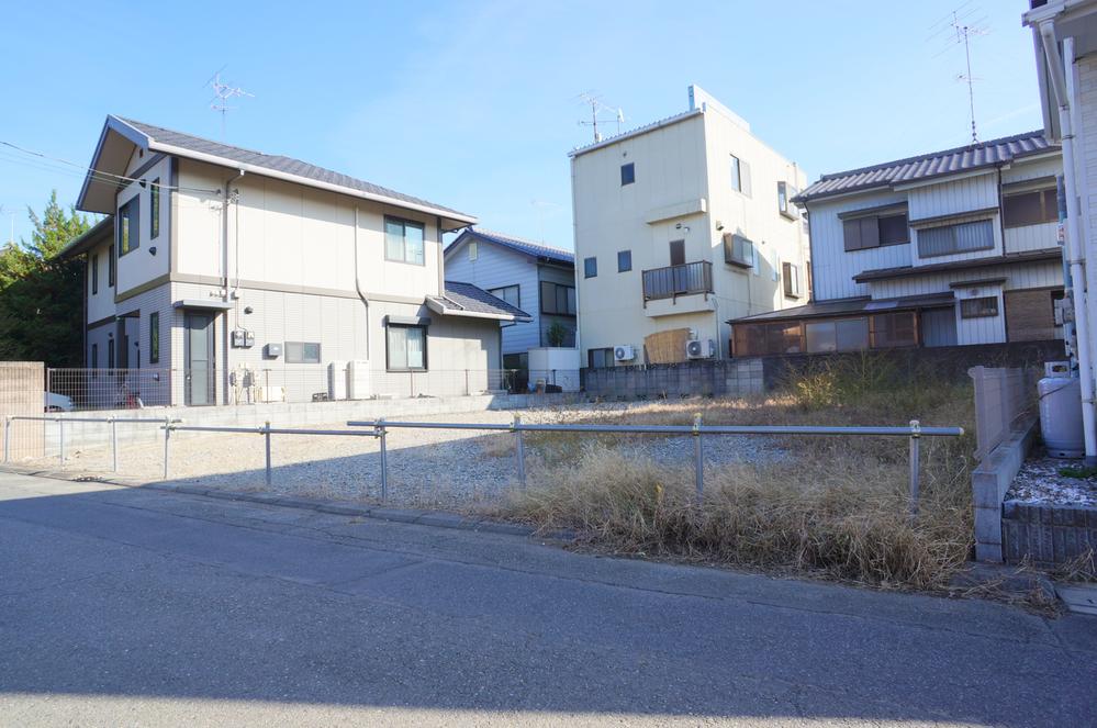 The entire compartment Figure. Compartment figure