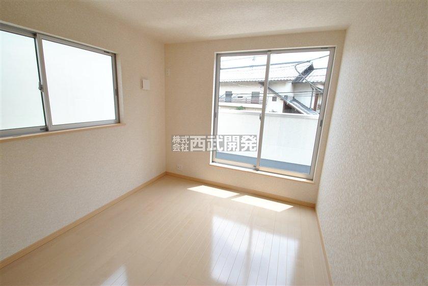 Same specifications photos (Other introspection). Same specifications