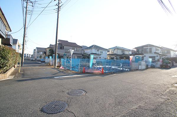 Local photos, including front road. Local (12 May 2013) Shooting