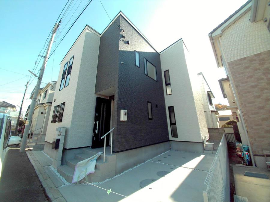 Local photos, including front road. Was building completed. Such as the actual image from per yang, We have to wait all the time so you can see directly.