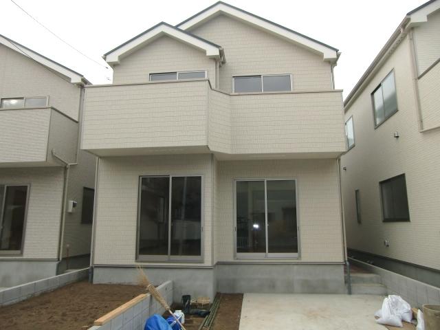 Local appearance photo. December 2013 shooting