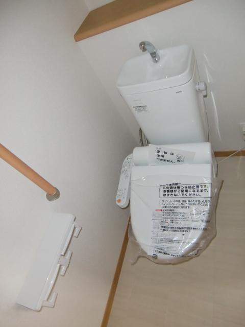 Toilet. December 2013 shooting