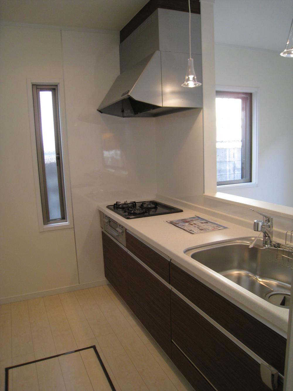 Kitchen. Local (12 May 2013) Shooting