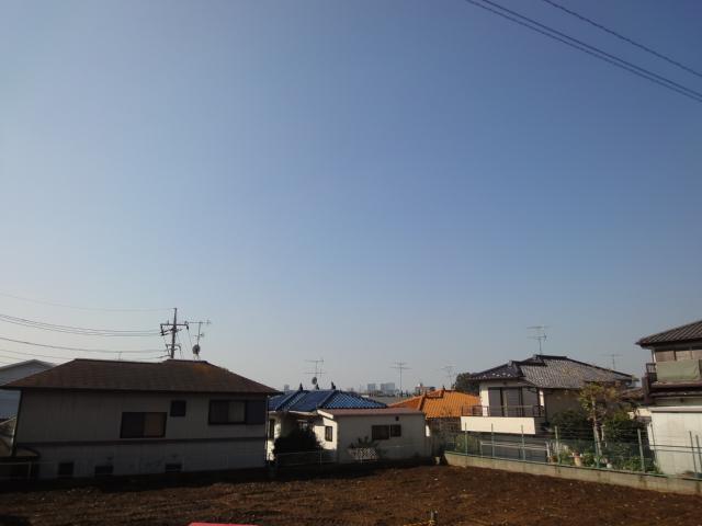 View photos from the local. View from the site (November 2013) Shooting