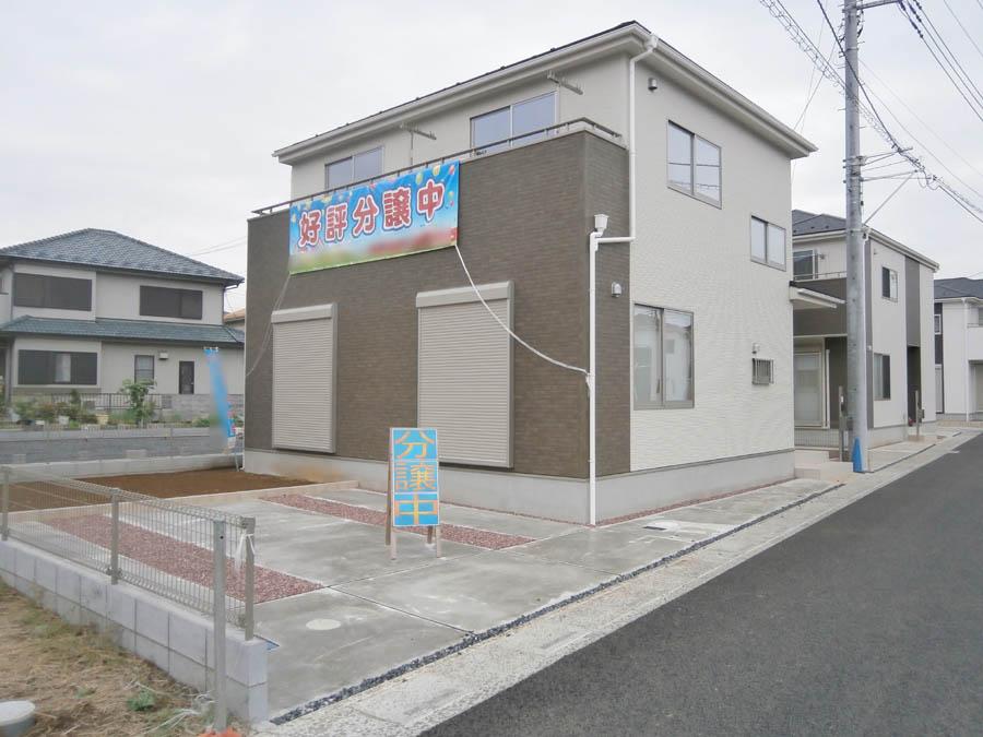 Local photos, including front road. Was building completed. Such as the actual image from per yang, We have to wait all the time so you can see directly.