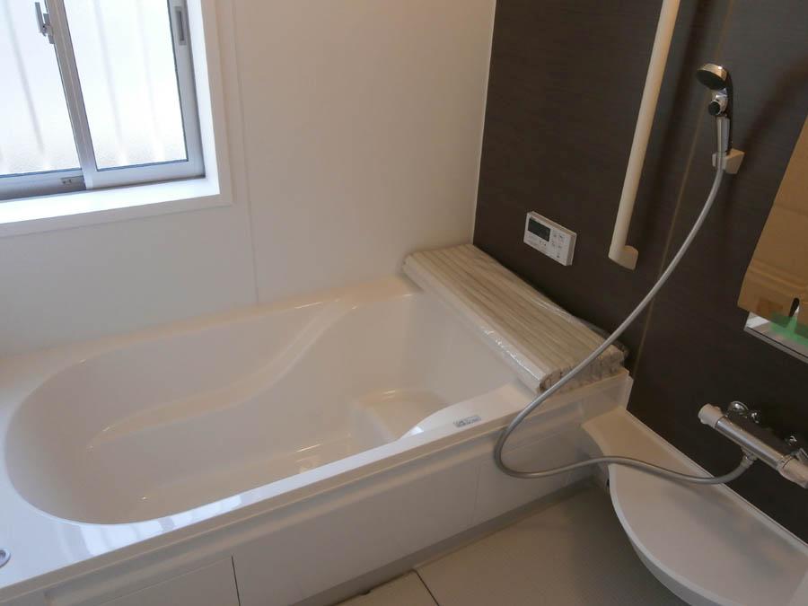 Bathroom. anytime, anywhere. To have received your contact can guide you ready within 30 minutes, We are ready at all times. Once it becomes the mind, To now.