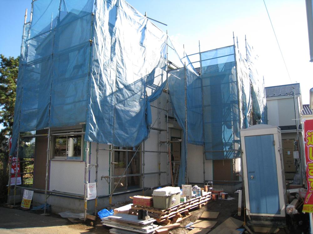 Local appearance photo. Local (12 May 2013) Shooting