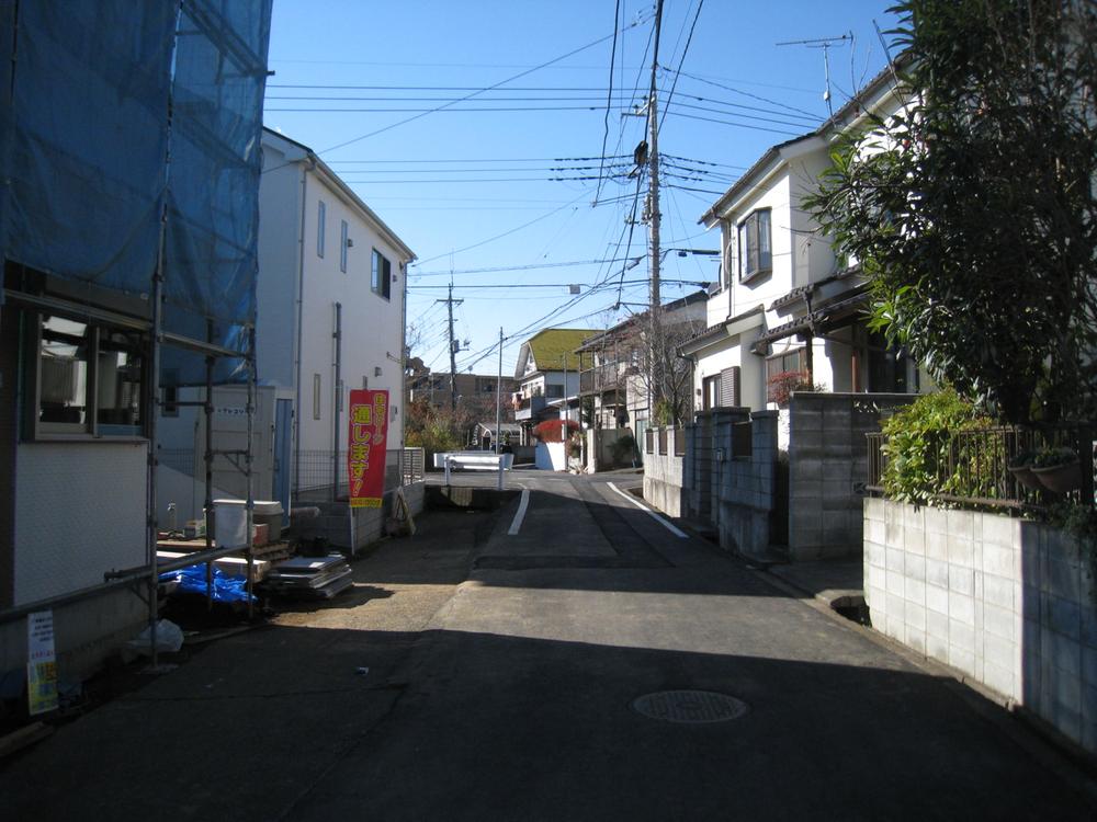 Local photos, including front road. Local (12 May 2013) Shooting