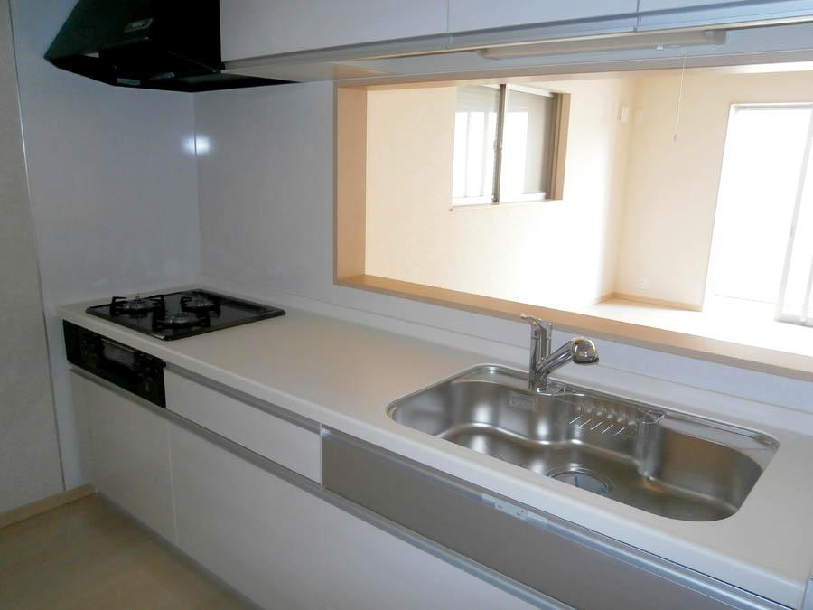 Kitchen. Was building completed. Such as the actual image from per yang, We have to wait all the time so you can see directly.