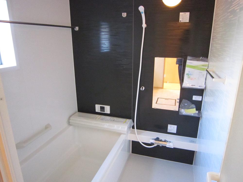 Bathroom. Indoor (12 May 2013) Shooting