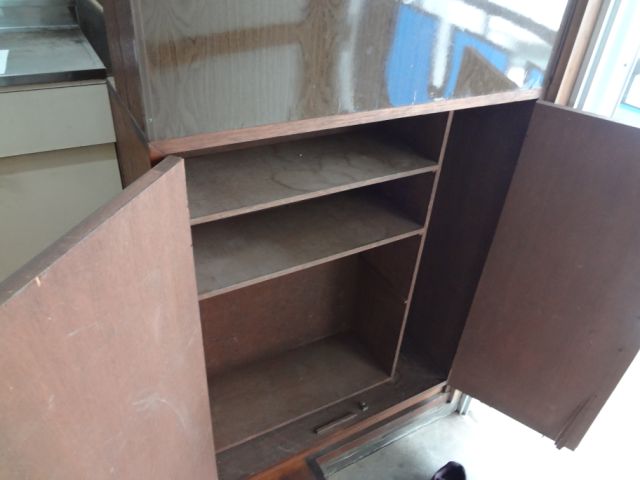 Other room space. There is firmly cupboard in the front door right!