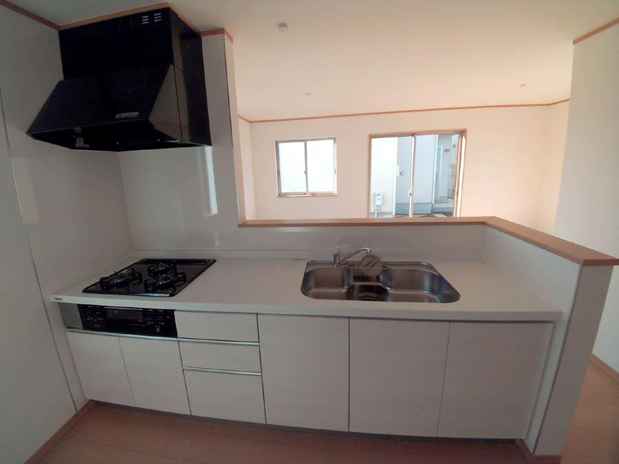 Kitchen. Was building completed. Such as the actual image from per yang, We have to wait all the time so you can see directly.