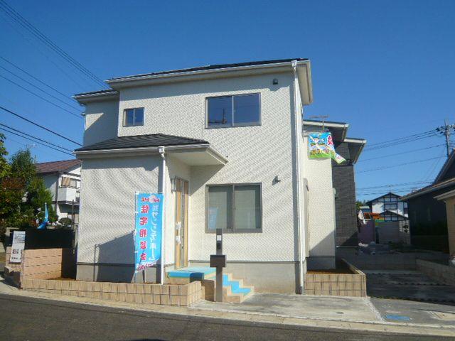 Local appearance photo. No. 6 required