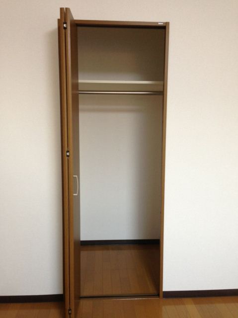 Receipt. Hanger will be over