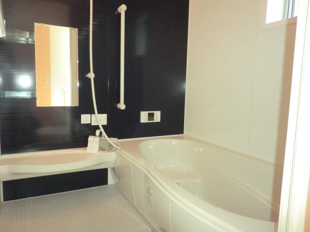 Same specifications photo (bathroom). Same specifications