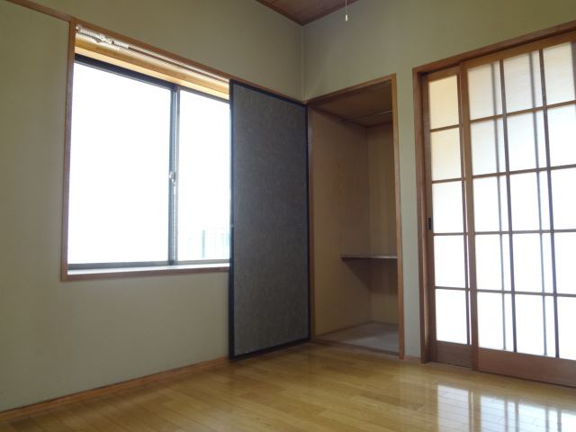 Living and room. There is also a storage. 