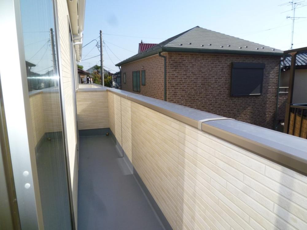 Balcony. Shooting date 2013.11.05