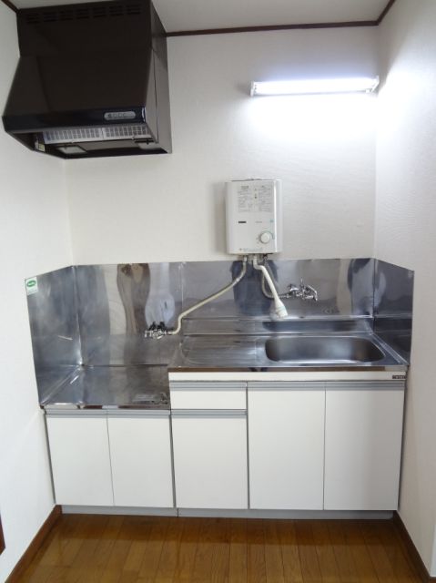 Kitchen. Plenty of kitchen storage! 