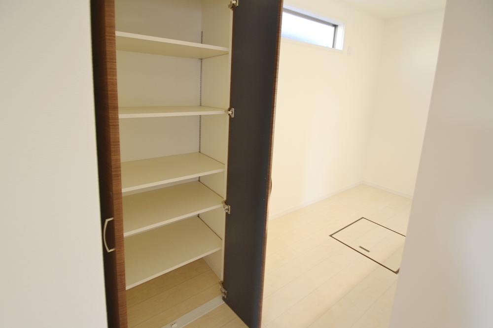 Receipt. Kitchen storage is a pantry. Space is happy to housewife (husband).