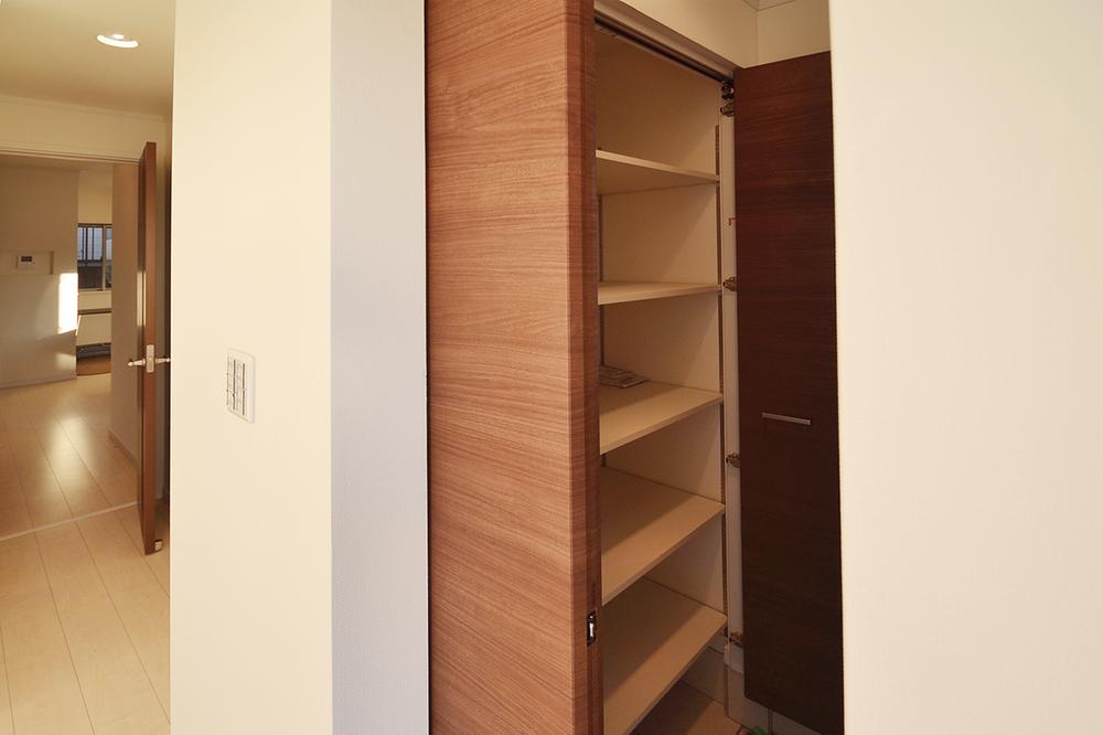 Receipt. Since there are shoes cloak, Entrance is beautiful.