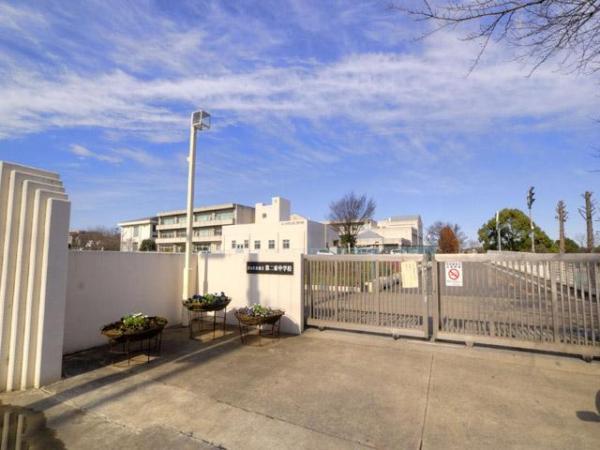 Junior high school. 1790m up to junior high school Saitama Municipal second East Junior High School